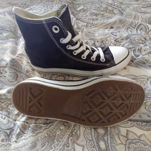Converse high top mens size 6 sneakers